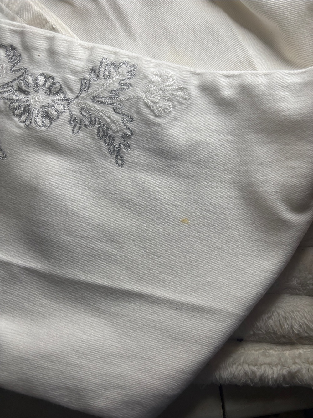 LOFT White Wide-Leg Jeans with Gray Floral Embroidery - Picture 2 of 4